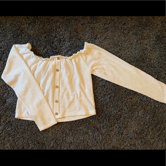 White off the shoulder top with buttons - Picture 1 of 4